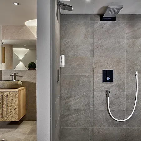 Arzlerhof 알즈임피츠탈