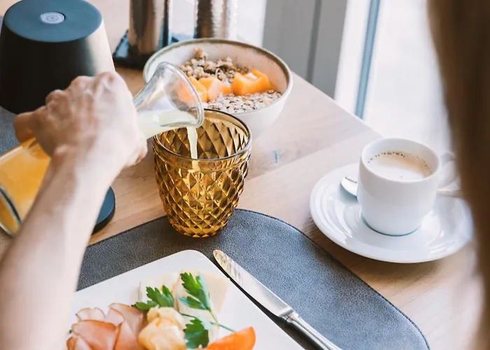 ホテル Arzlerhof 4*