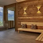 Arzlerhof Hotel 4*