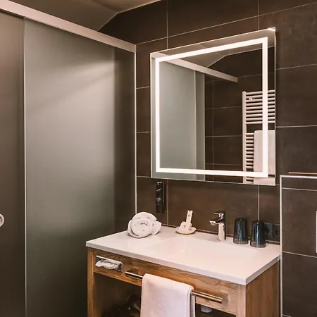 Arzlerhof Hotel 4*