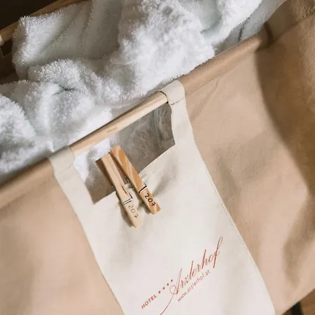 מלון Arzlerhof 4*