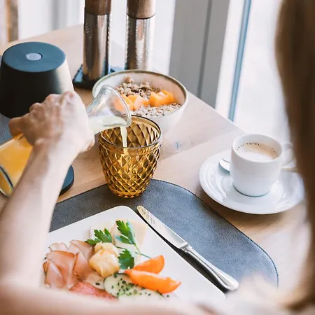 Hotel Arzlerhof 4*