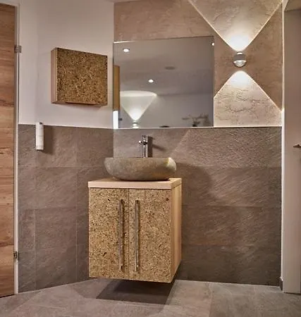 Arzlerhof Hotell 4*