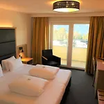 Отель Arzlerhof