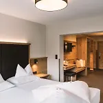 Отель Arzlerhof Арцль (Пицталь)